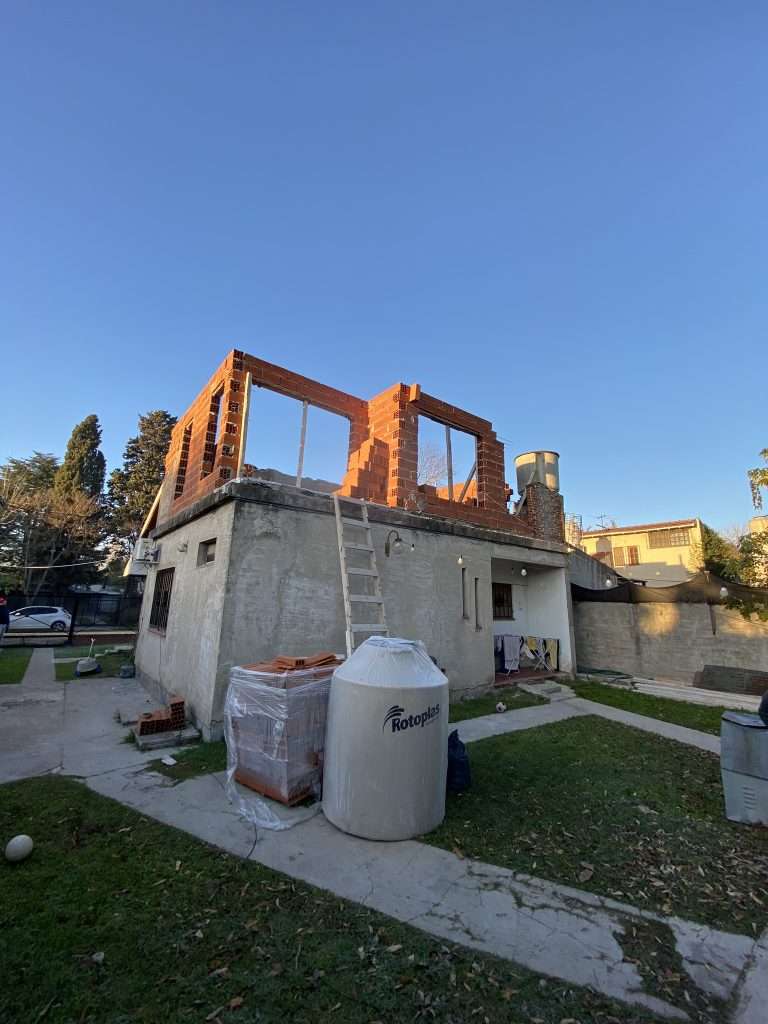 Casa Parravicini en Almirante Brown — Tuchweber
